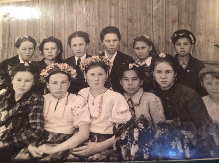 Ученики Бураевской средней школы, 1945 г.