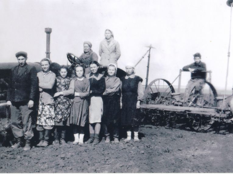 Работники Чекмагушевской МТС, 1941-1945 гг.