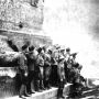 Бойцы 112-й Башкирской кавалерийской дивизии  на крыше Рейхстага, 1945 г.