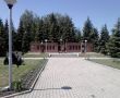 Мемориал-Аллея Славы, в центре памятник Герою Советского Союза