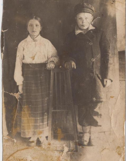 Анна и Василий Старухины, д.Алаторка, 1930-е гг.