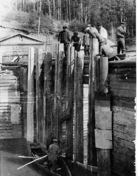 Гидроэлектростанция, с.Большеустикинское, 1940- е гг.