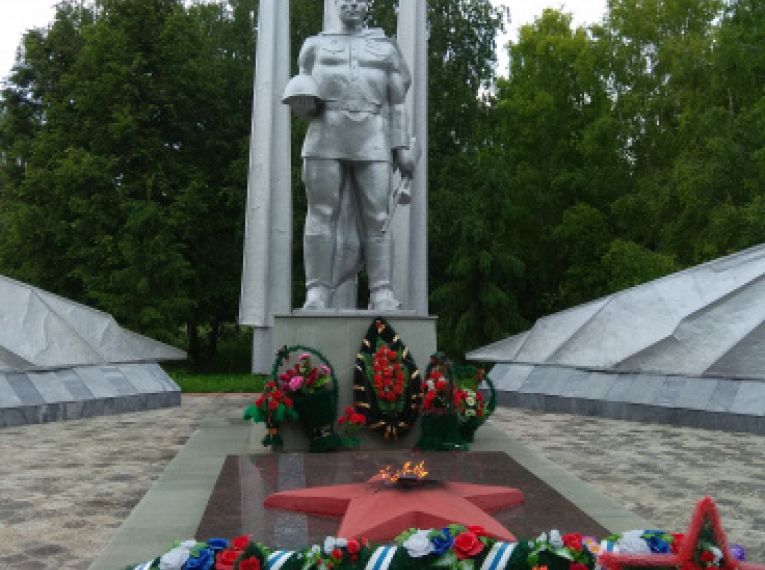 Памятник «Неизвестному солдату», с. Михайловка