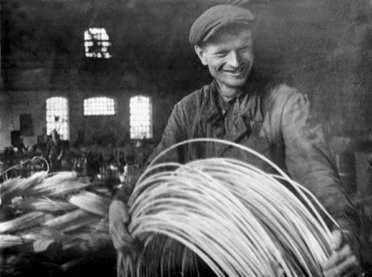 Один из рабочих Стерлитамакского станкостроительного, 1942 г.