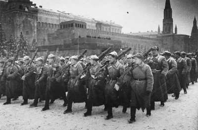 Военные парады на Красной площади