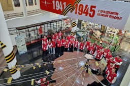 Кинолекторий «Парад на Красной Площади 7 ноября 1941 года» Кинолекторий «Парад на Красной Площади 7 ноября 1941 года»