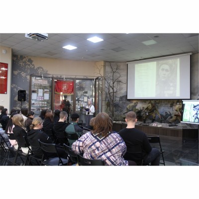 «Знаменосец Победы»